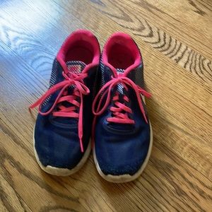 NIKE Sneakers, size 8